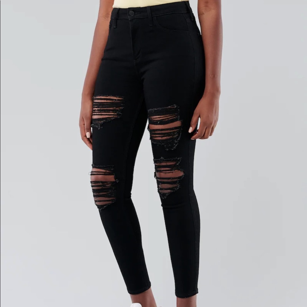Black skinny ripped jeans
